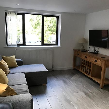 1 Bedroom Self Contained Separate Annexe In Exeter Ide Екстериор снимка