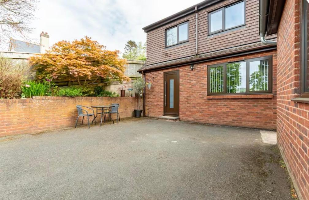 1 Bedroom Self Contained Separate Annexe In Exeter Ide Екстериор снимка