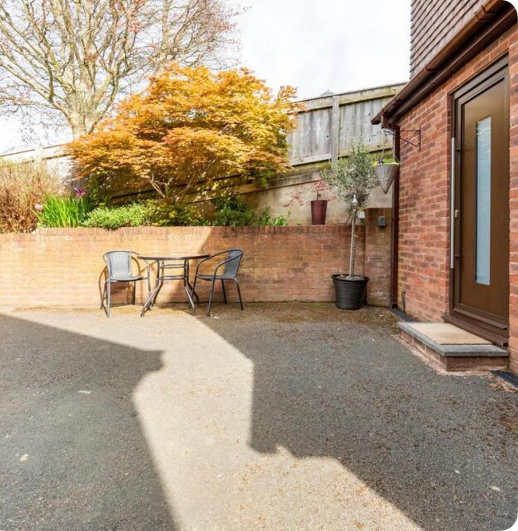 1 Bedroom Self Contained Separate Annexe In Exeter Ide Екстериор снимка